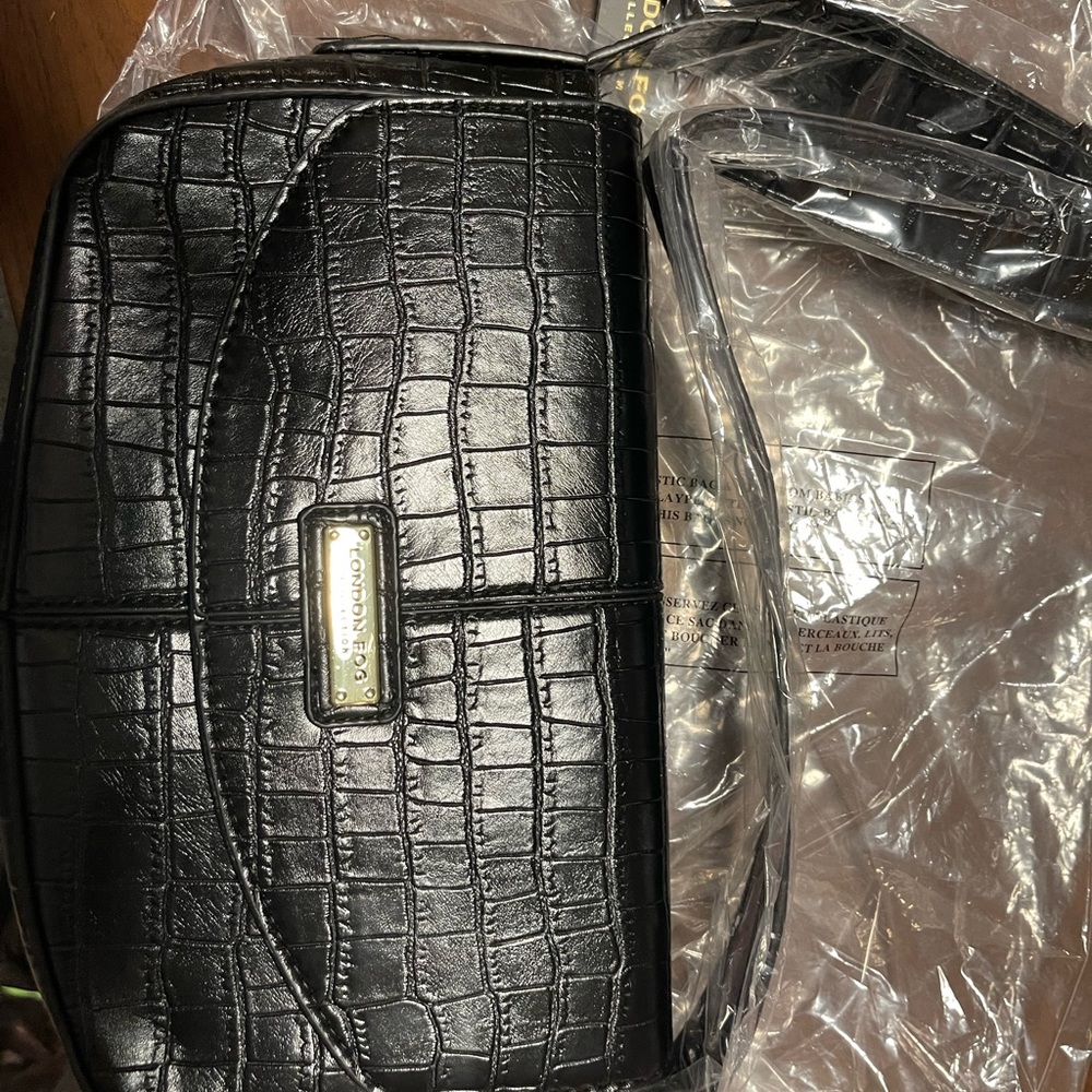 London Fog shoulder bag